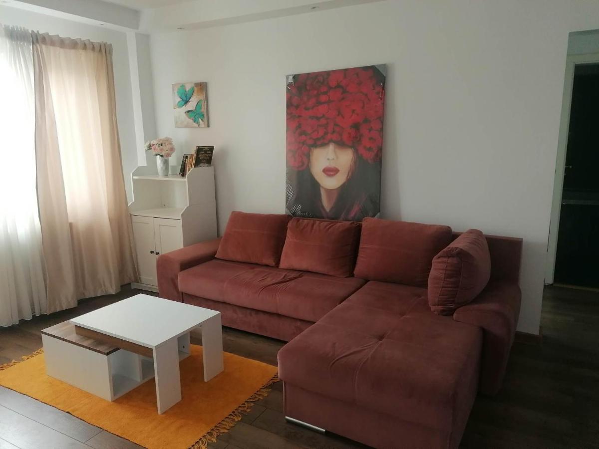 Apartament Near The Park Two Rooms Bucarest Extérieur photo