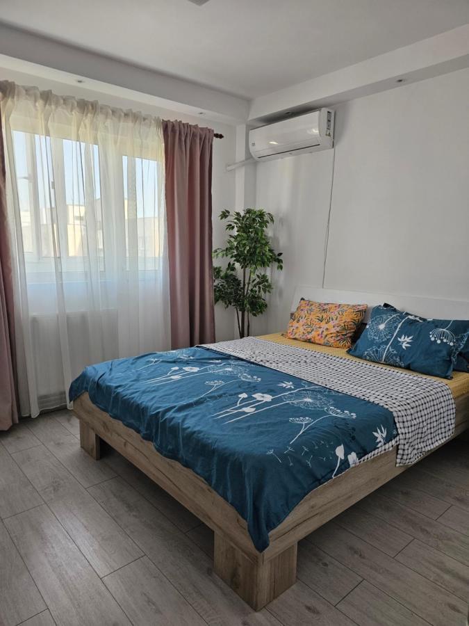 Apartament Near The Park Two Rooms Bucarest Extérieur photo