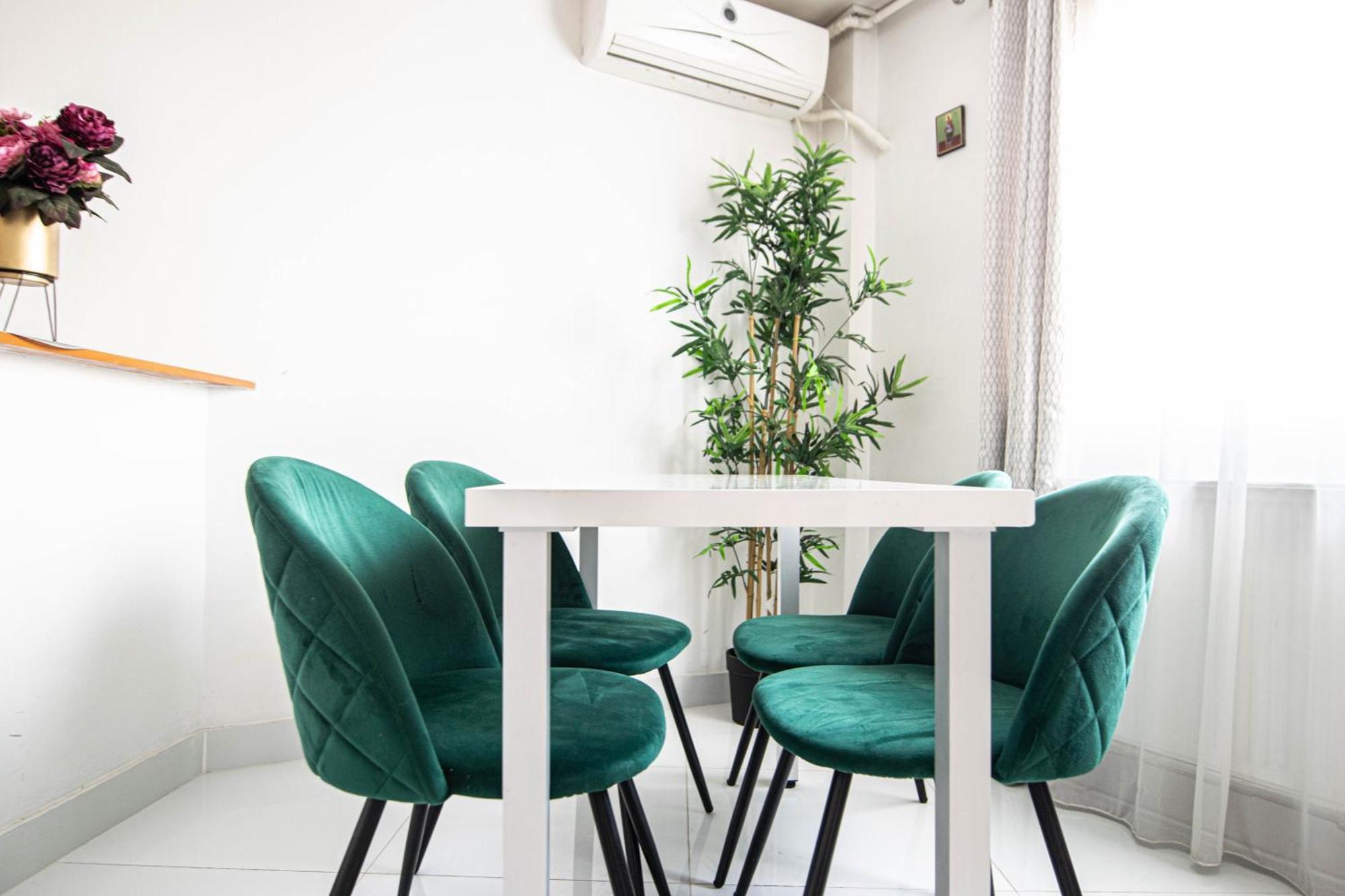 Apartament Near The Park Two Rooms Bucarest Extérieur photo