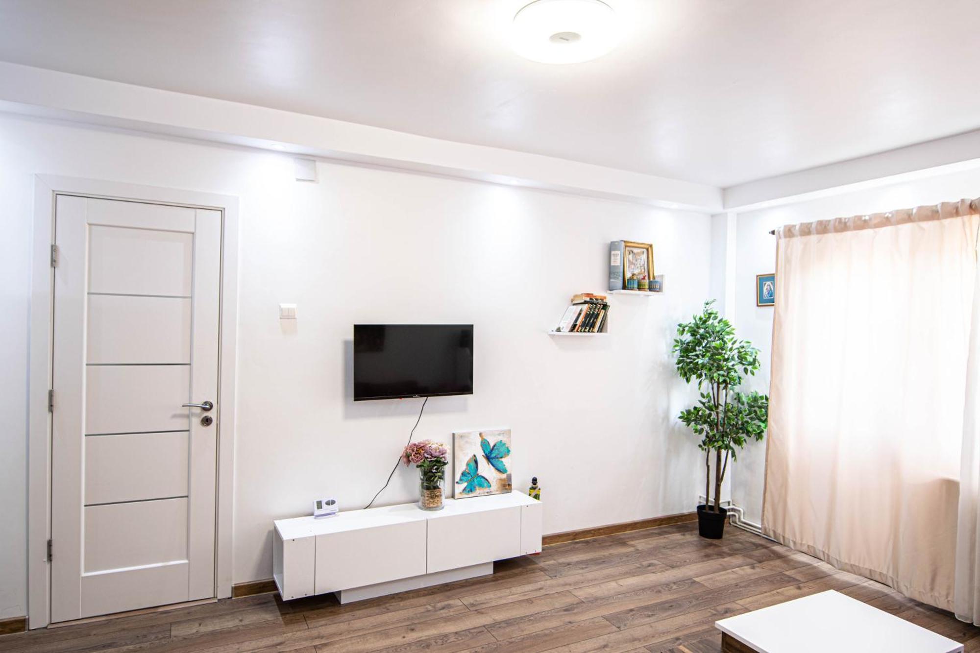 Apartament Near The Park Two Rooms Bucarest Extérieur photo