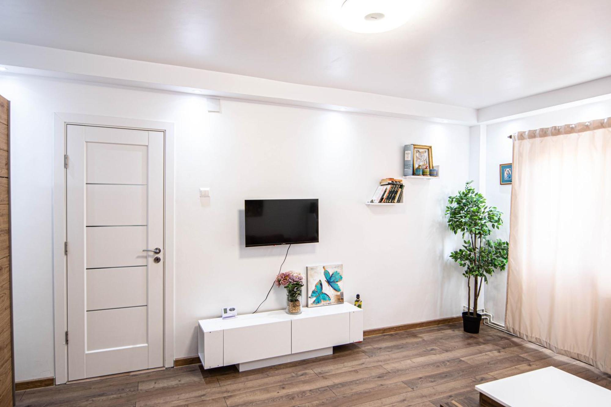 Apartament Near The Park Two Rooms Bucarest Extérieur photo