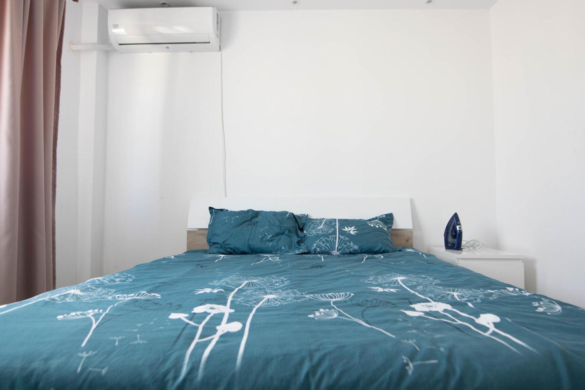 Apartament Near The Park Two Rooms Bucarest Extérieur photo